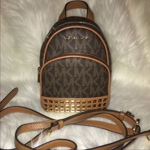 💕Authentic Michael Kors backpack 🎒